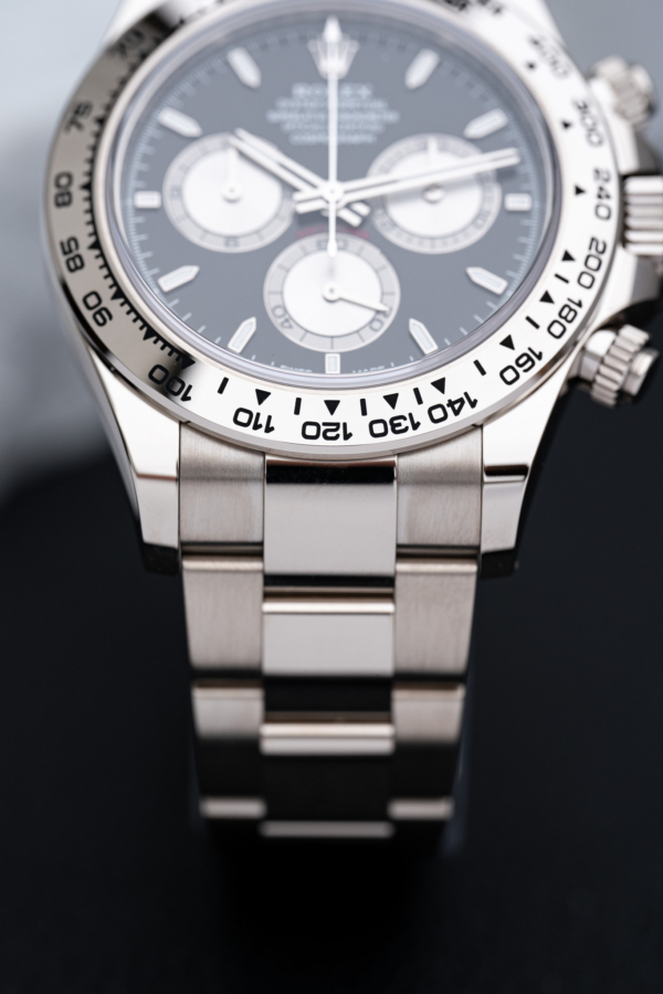 Rolex Daytona or gris