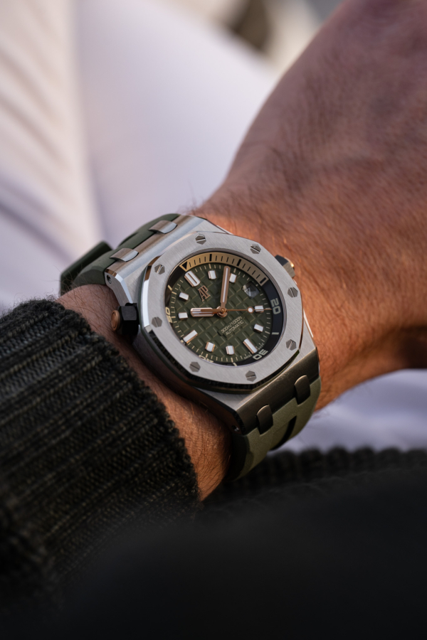 Royal Oak Offshore Diver Green 15720ST