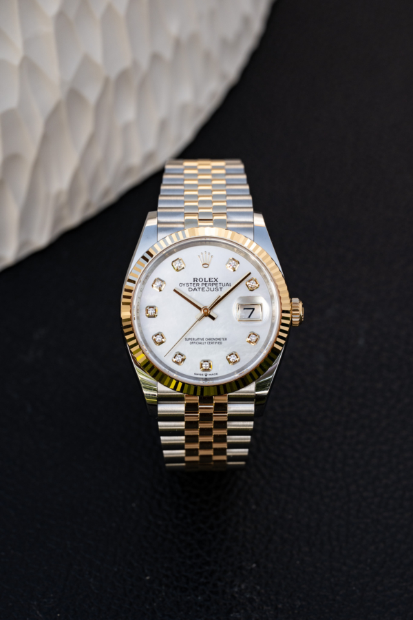 Rolex Datejust 126233 Mother of Pearl