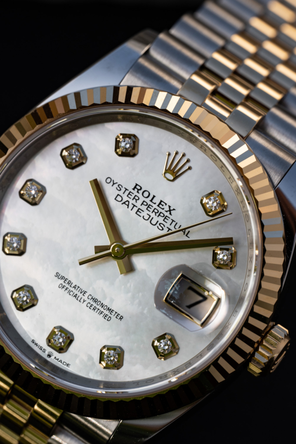 Rolex Datejust 126233 Mother of Pearl