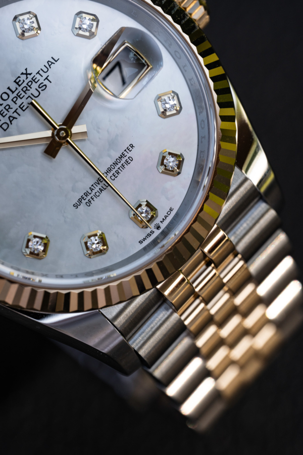 Rolex Datejust 126233 Mother of Pearl