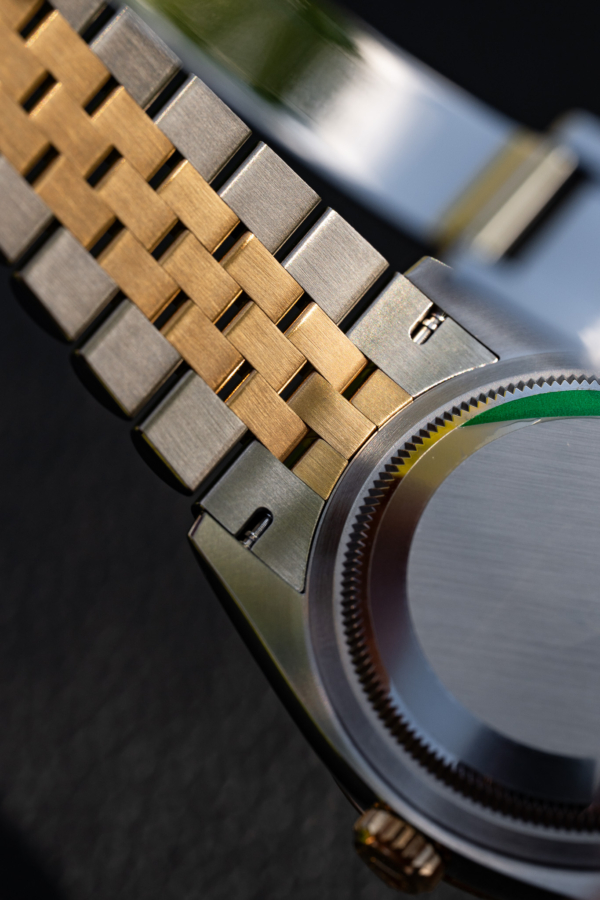 Rolex Datejust 126233 Mother of Pearl
