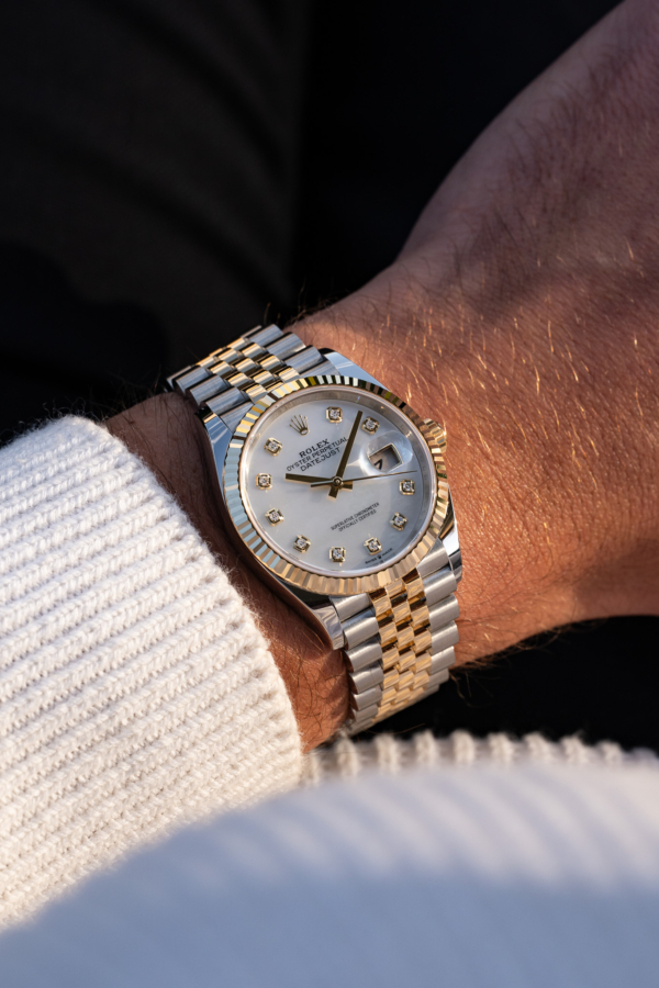 Rolex Datejust 126233 Mother of Pearl