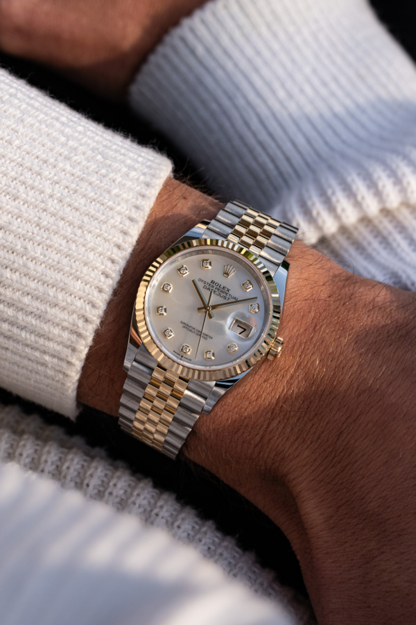 Rolex Datejust 126233 Mother of Pearl