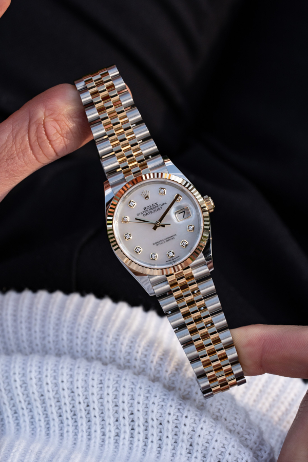 Rolex Datejust 126233 Mother of Pearl