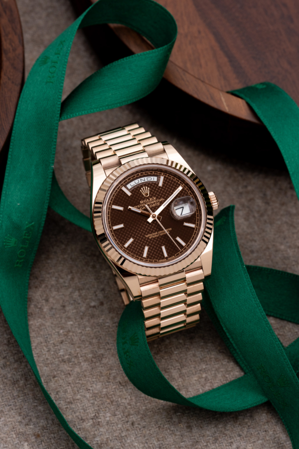 Rolex Day-Date 40 Chocolat Motif Laser