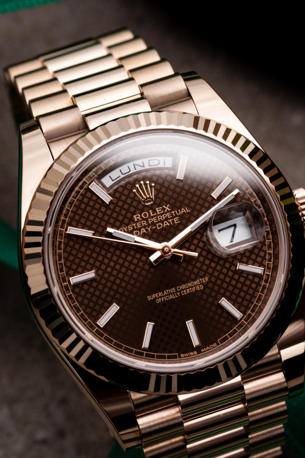 Rolex Day-Date 40 Chocolat Motif Laser