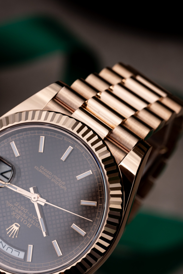 Rolex Day-Date 40 Chocolat Motif Laser