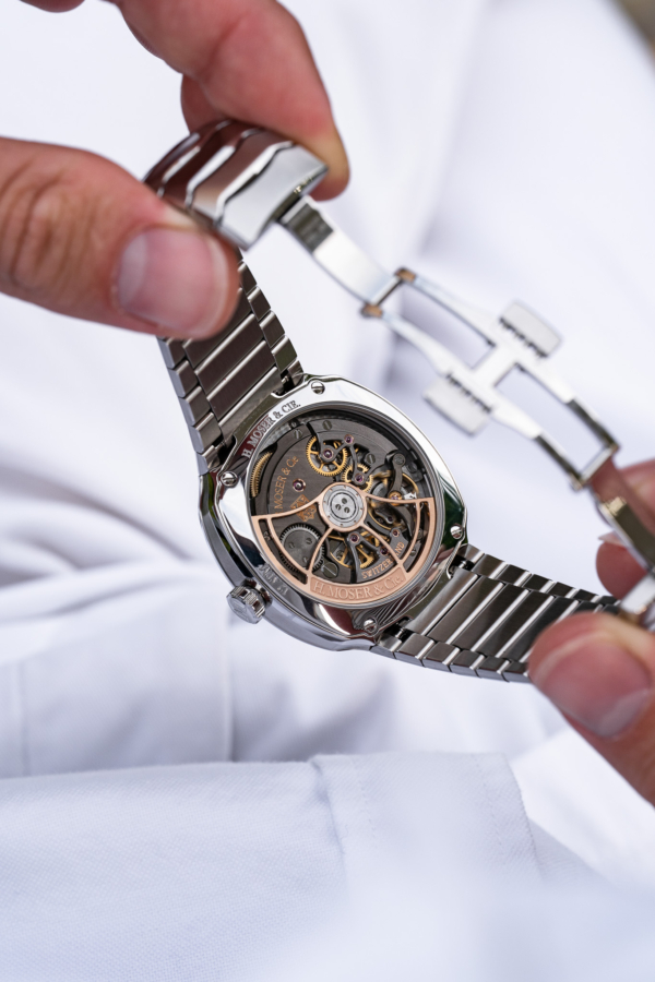H. Moser & Cie. Streamliner Matrix Green