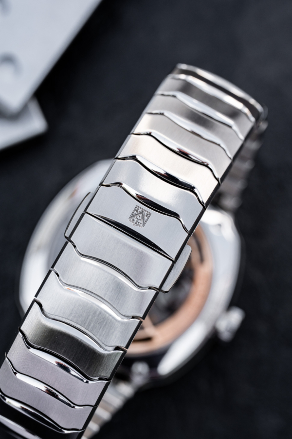H. Moser & Cie. Streamliner Matrix Green