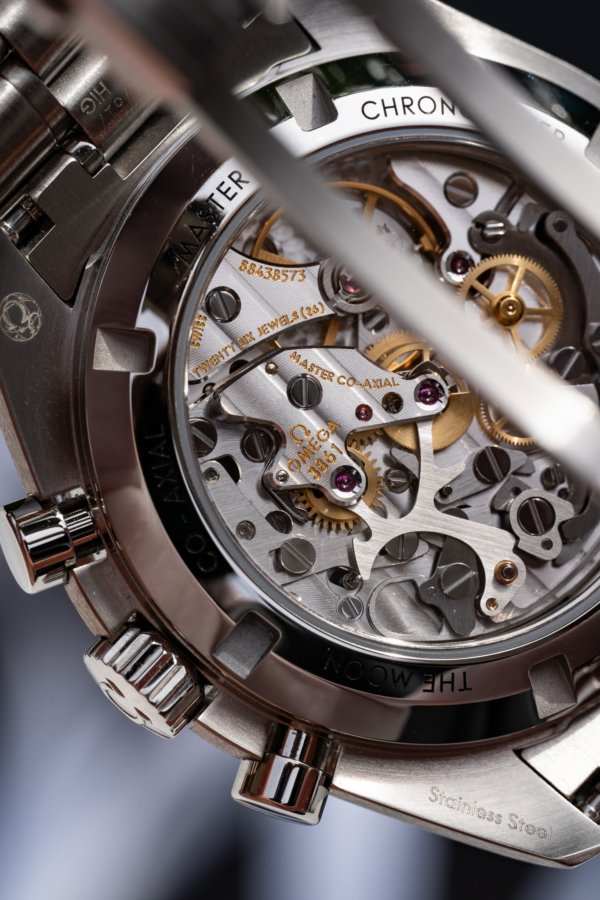 Omega Speedmaster Moonwatch Professional