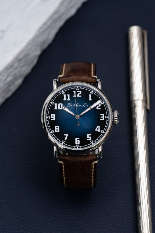 H. Moser & Cie. Heritage Funky Blue Fumé
