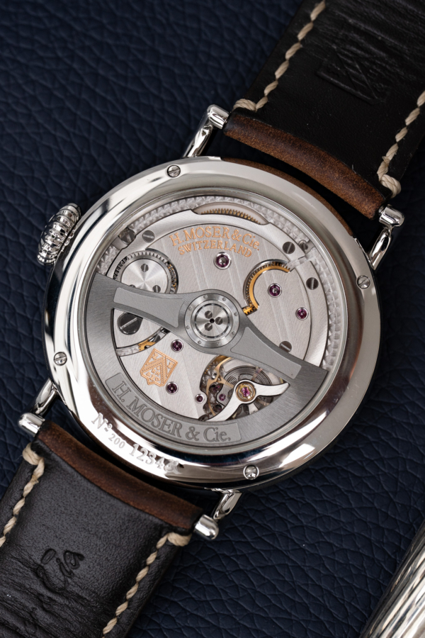 H. Moser & Cie. Heritage Funky Blue Fumé