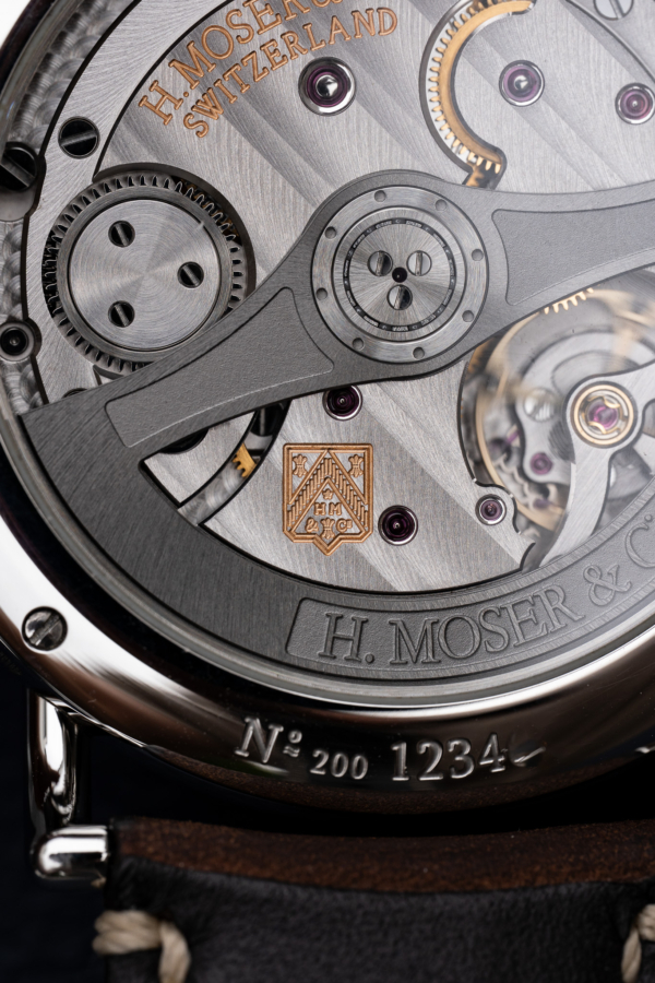H. Moser & Cie. Heritage Funky Blue Fumé