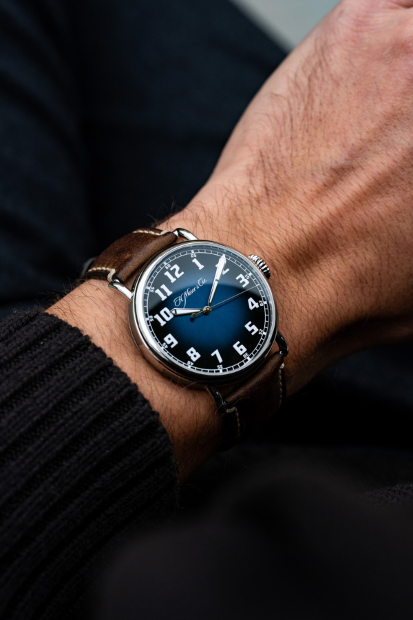 H. Moser & Cie. Heritage Funky Blue Fumé