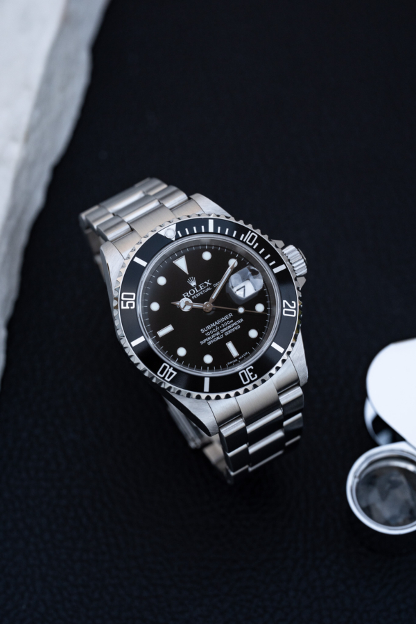 Rolex Submariner Date 16610