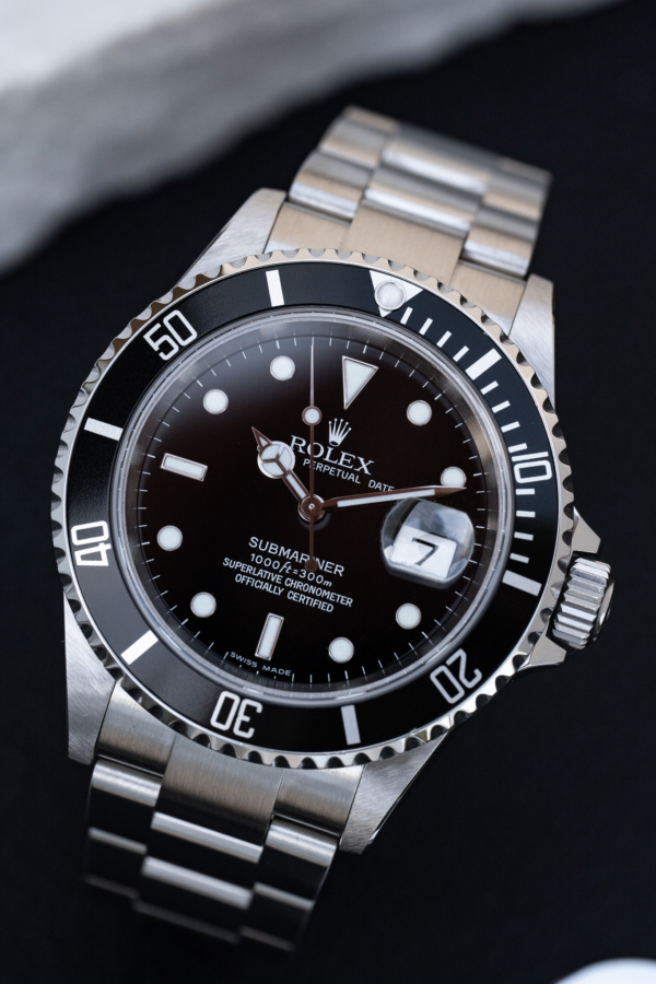 Rolex Submariner Date 16610