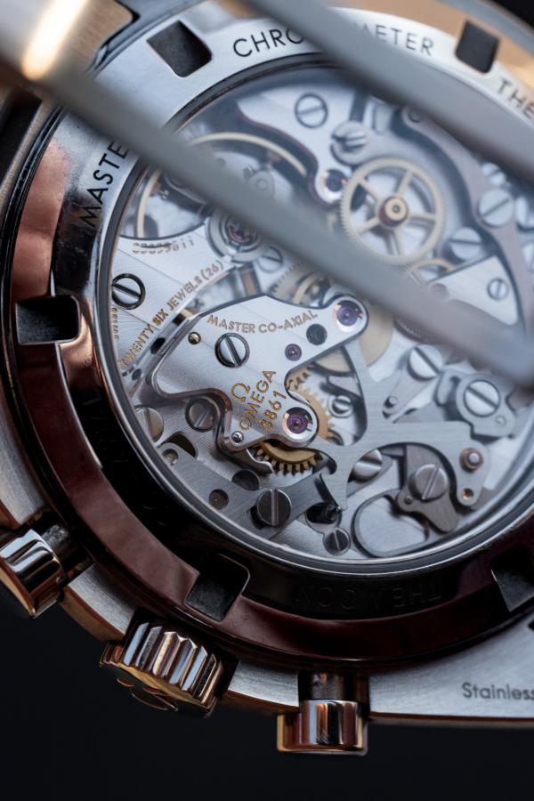 Omega Speedmaster Moonwatch Professional