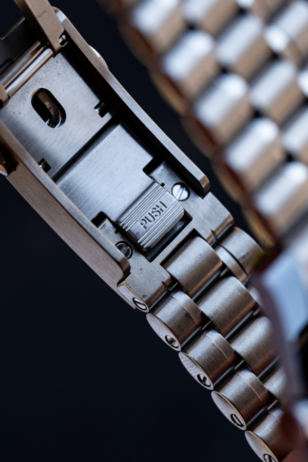 Omega Speedmaster Moonwatch Professional