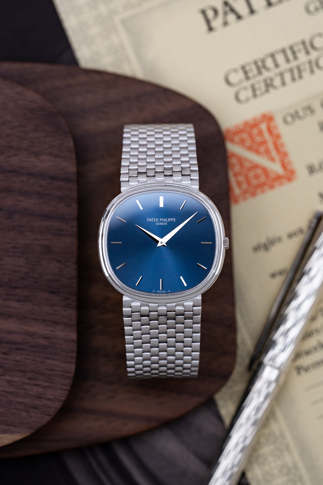 Patek Philippe Ellipse d’Or 3879-002