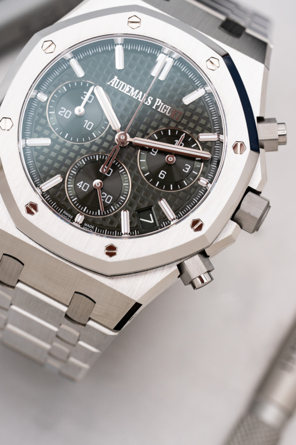 Audemars Piguet Royal Oak Chronographe Vert "Unworn"