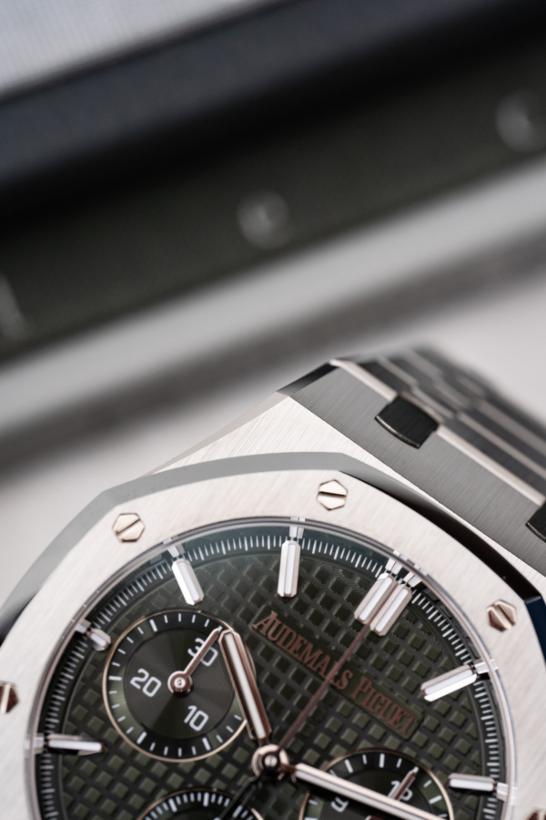 Audemars Piguet Royal Oak Chronographe Vert "Unworn"