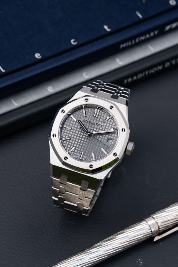 Audemars Piguet Royal Oak 37 Gris "Unworn"