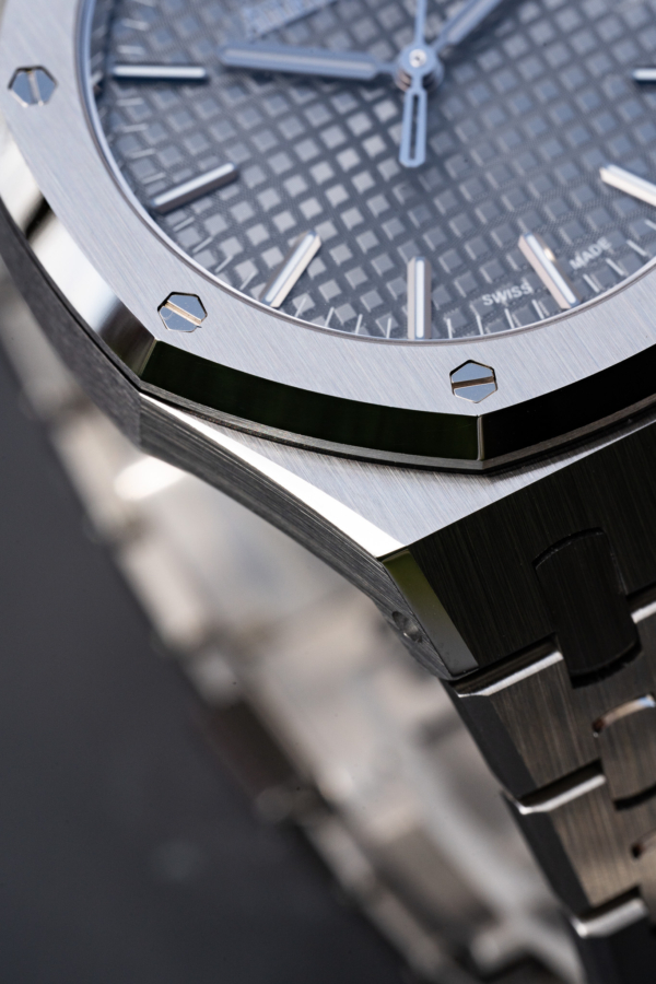 Audemars Piguet Royal Oak 37 Gris "Unworn"