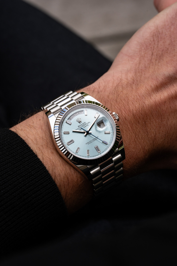 Rolex Day-Date 40 Bleu Glacier Baguettes "Unworn"
