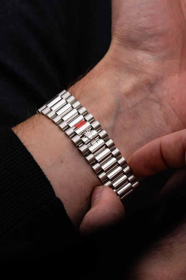 Rolex Day-Date 40 Bleu Glacier Baguettes "Unworn"