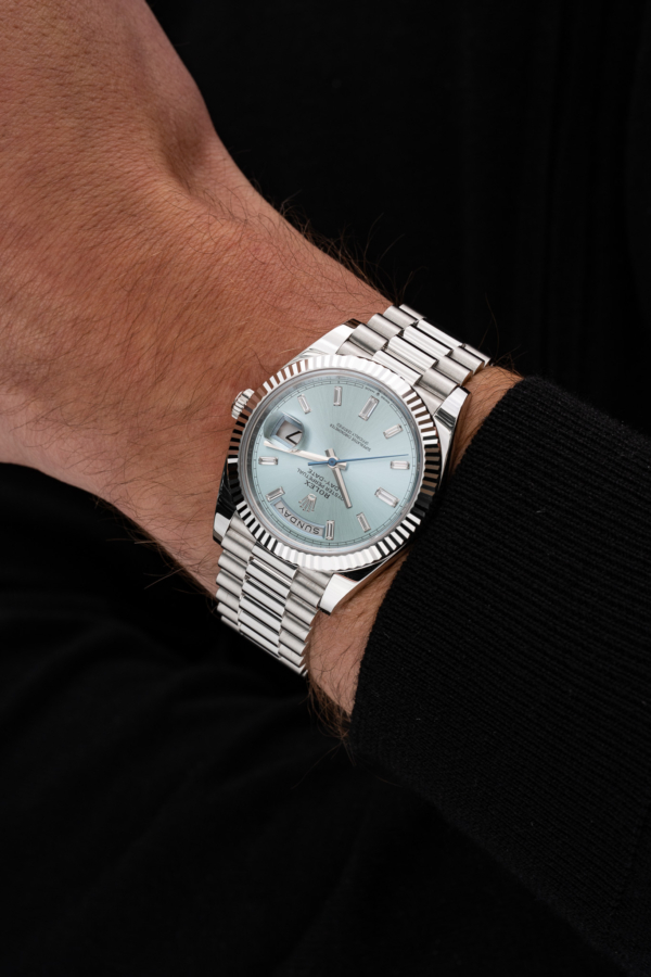 Rolex Day-Date 40 Bleu Glacier Baguettes "Unworn"