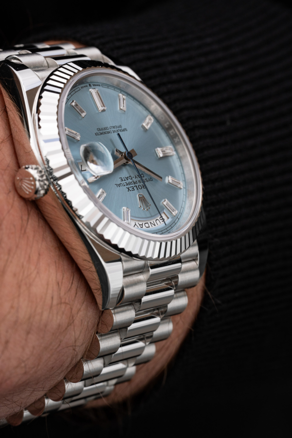 Rolex Day-Date 40 Bleu Glacier Baguettes "Unworn"