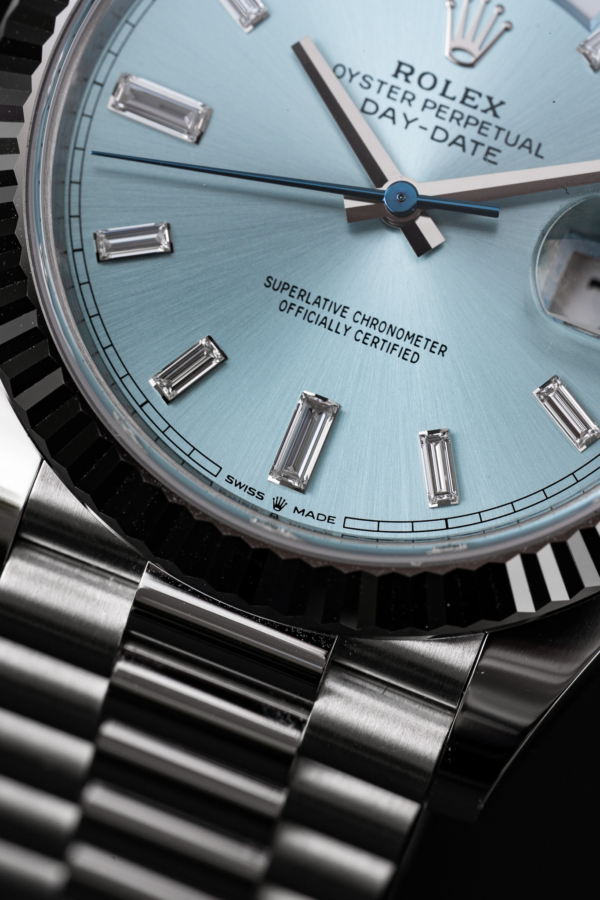 Rolex Day-Date 40 Bleu Glacier Baguettes "Unworn"