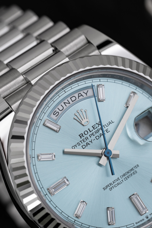 Rolex Day-Date 40 Bleu Glacier Baguettes "Unworn"