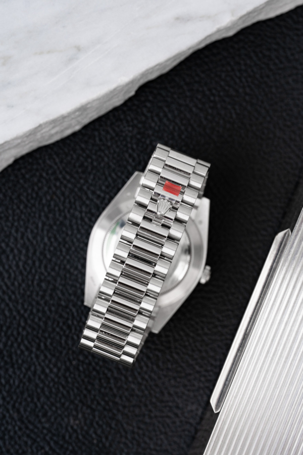 Rolex Day-Date 40 Bleu Glacier Baguettes "Unworn"