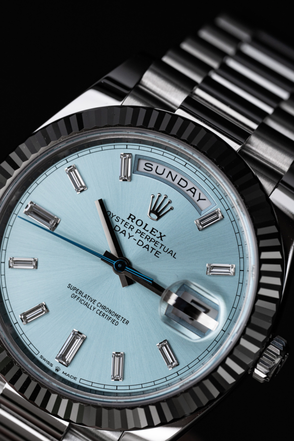 Rolex Day-Date 40 Bleu Glacier Baguettes "Unworn"