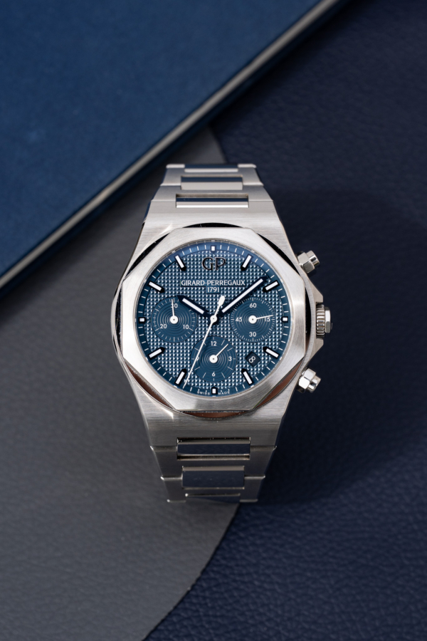 Girard-Perregaux Laureato Chronographe Bleu