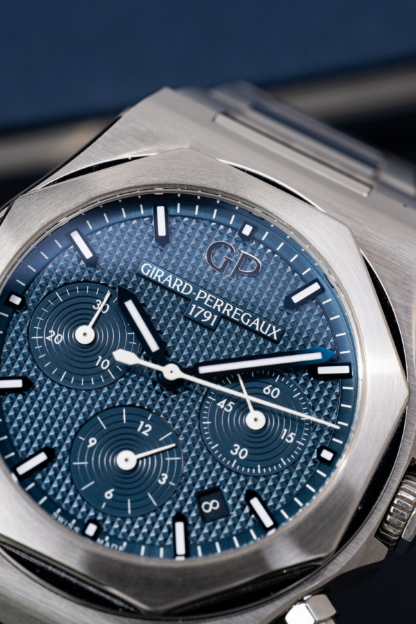 Girard-Perregaux Laureato Chronographe Bleu