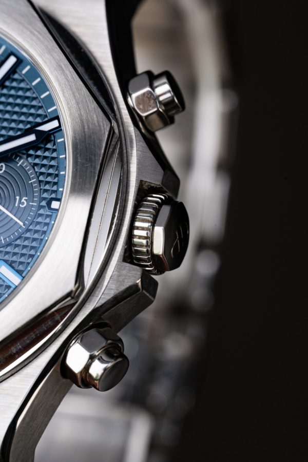 Girard-Perregaux Laureato Chronographe Bleu