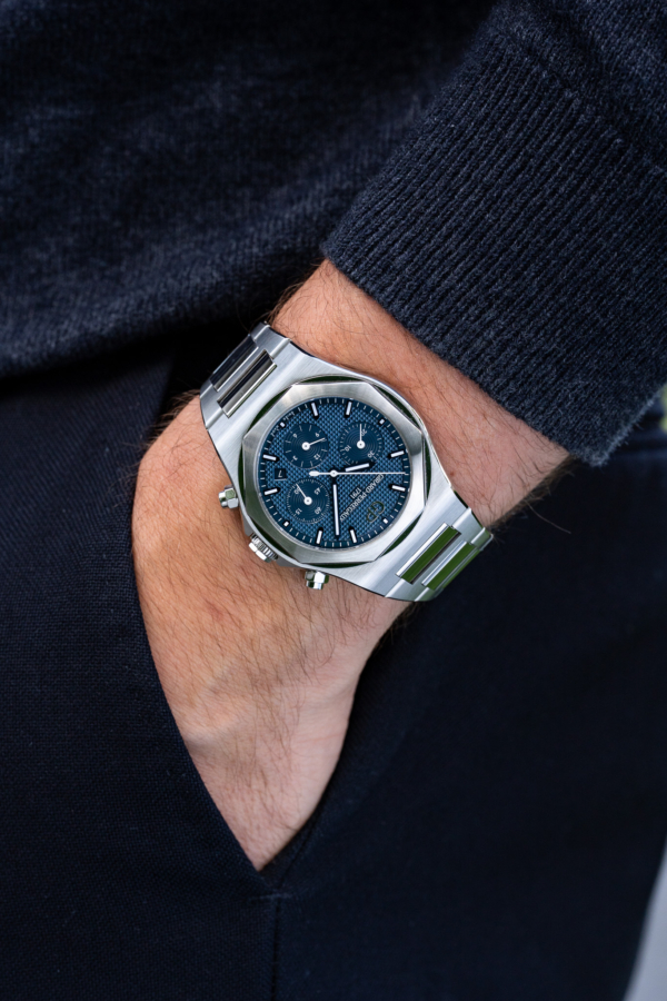 Girard-Perregaux Laureato Chronographe Bleu