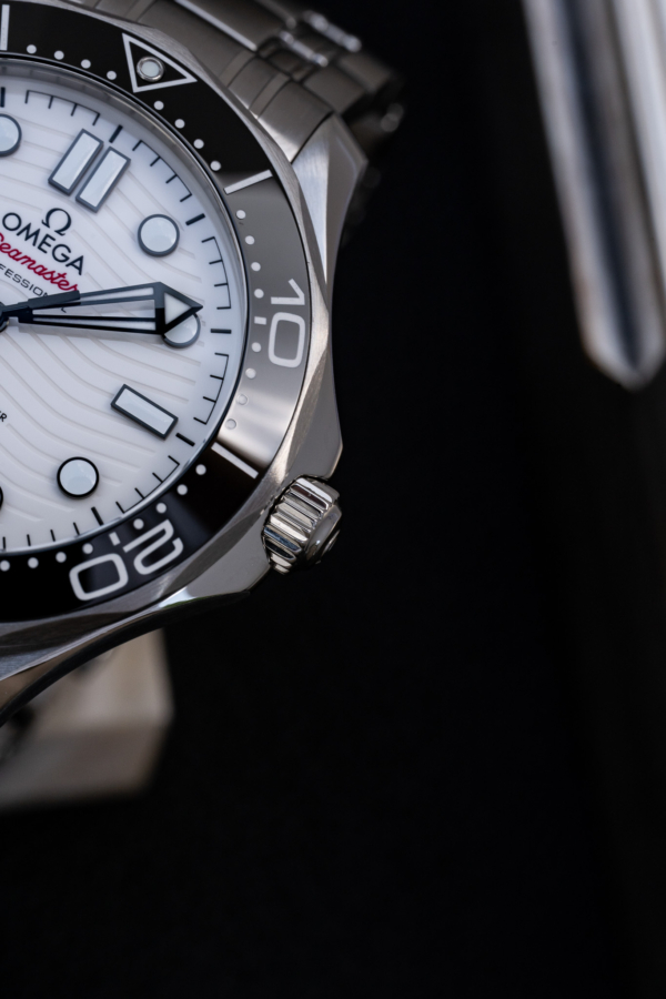 Omega Seamaster Diver 300