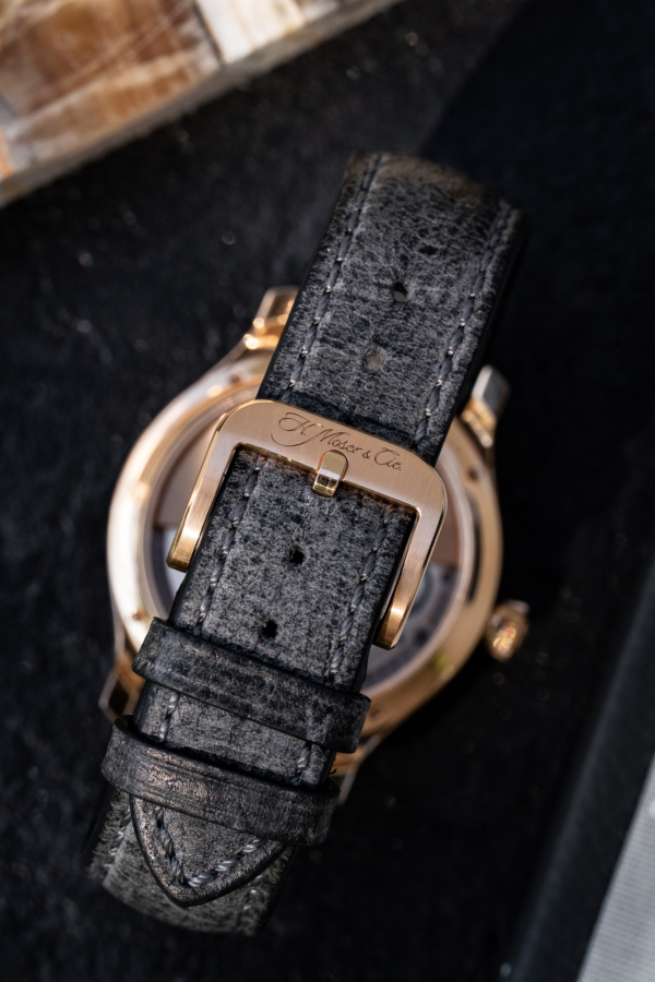 H. Moser & Cie. Endeavour Centre Seconds Concept Vantablack