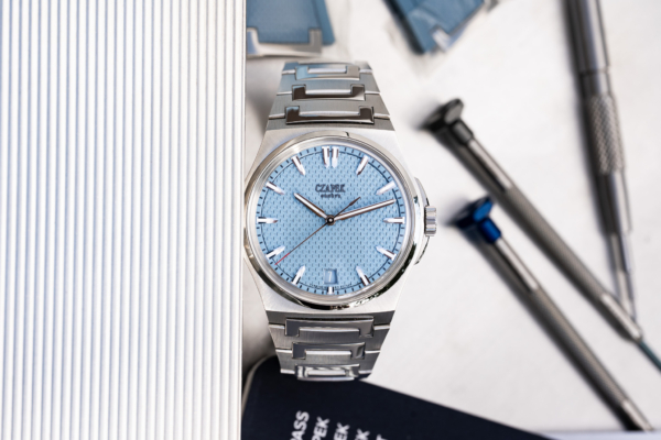 Czapek Antarctique Passage de Drake Bleu Glacier "Unworn"
