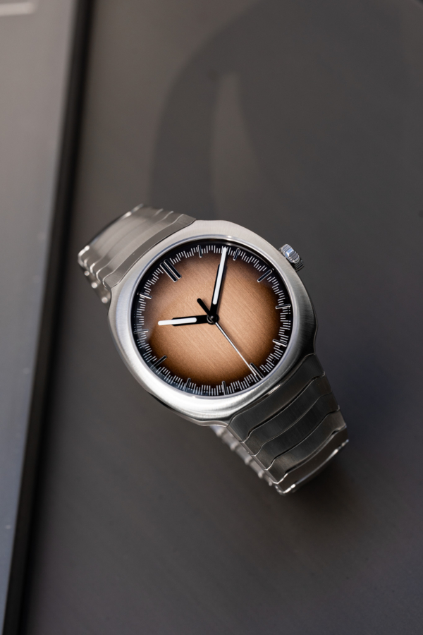 H. Moser & Cie. Streamliner Smoked Salmon "Unworn"