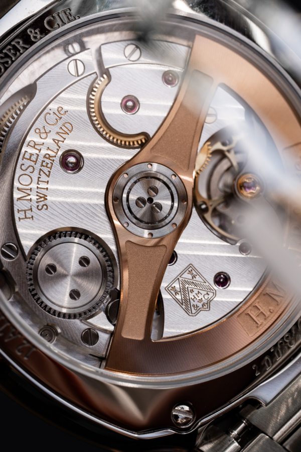 H. Moser & Cie. Streamliner Smoked Salmon "Unworn"