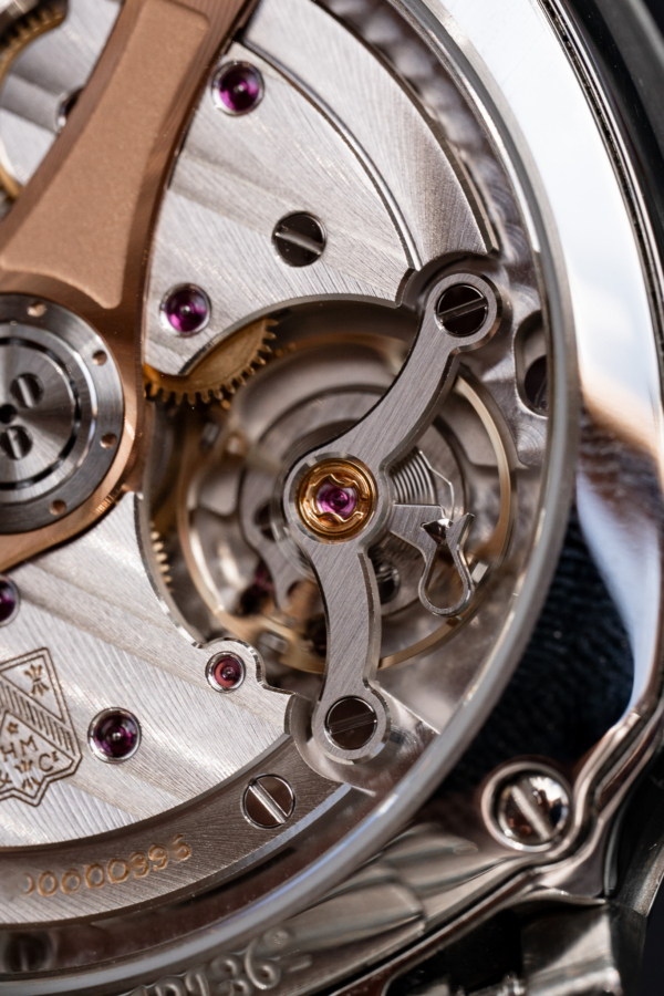 H. Moser & Cie. Streamliner Smoked Salmon "Unworn"
