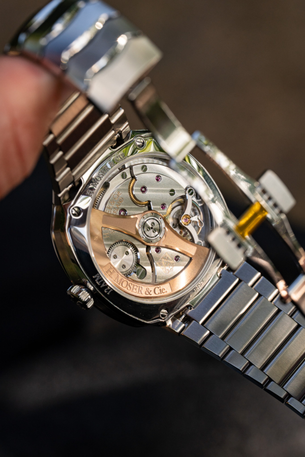 H. Moser & Cie. Streamliner Smoked Salmon "Unworn"