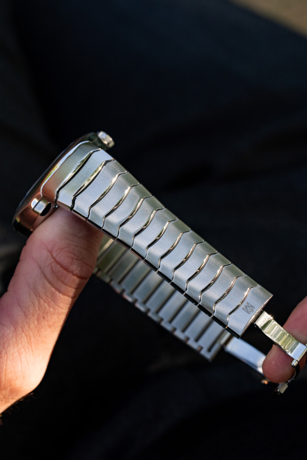 H. Moser & Cie. Streamliner Smoked Salmon "Unworn"