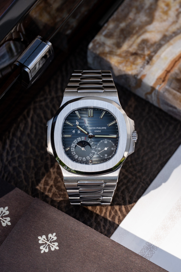 Patek Philippe Nautilus Phases de Lune 5712/1A-001 Poinçon de Genève