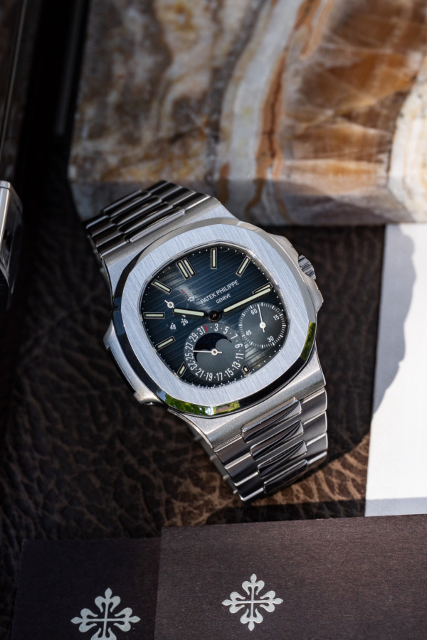 Patek Philippe Nautilus Phases de Lune 5712/1A-001 Poinçon de Genève